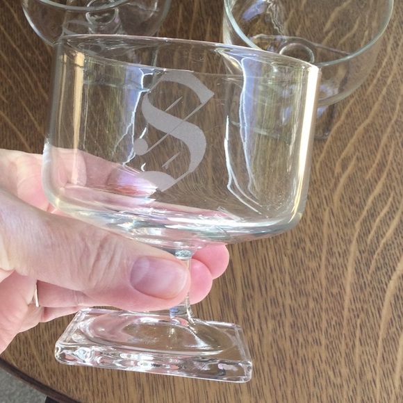 🌿Set of 3 Vintage Monogramed “S” Glasses🌿 - Picture 2 of 8